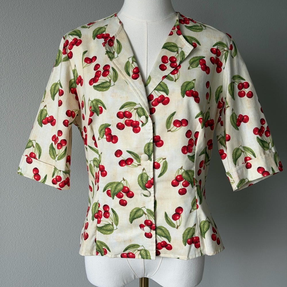 Luscious Dollz & Dames Cherry-Print Fitted Button Front Blouse-Pin-Up Cotton